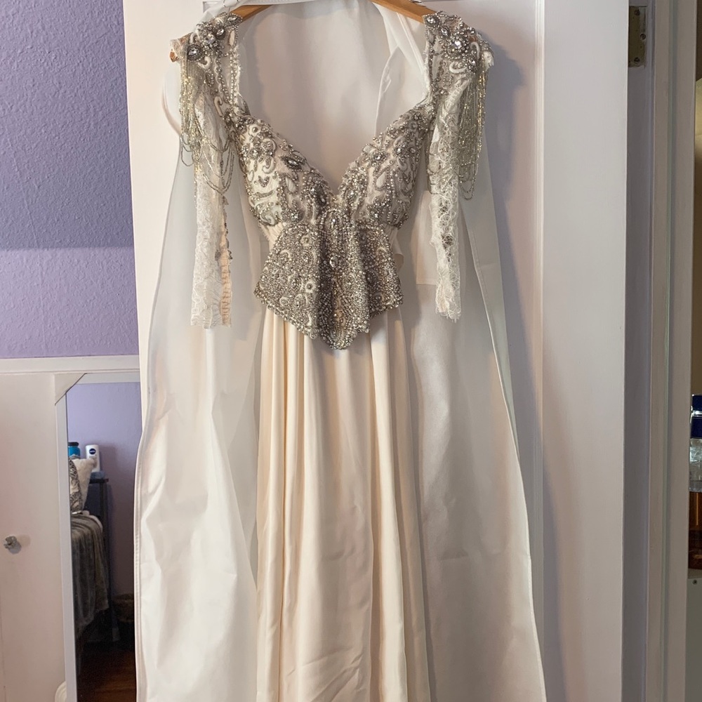 Anna Campbell Sierra Wedding Gown